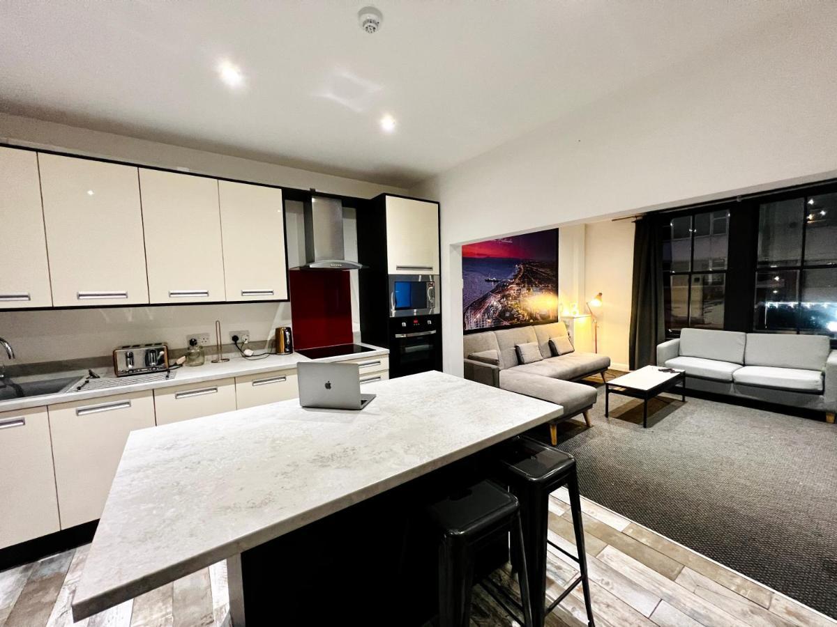 The Pier Suite Serviced Apartment Blackpool Exteriör bild